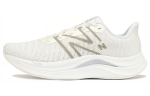 New Balance FuelCell Propel V4 'White Quartz Grey' Naiste WFCPRLW4 36