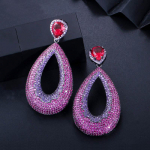 WWJ tippkvaliteetsed peoehted, t&auml;is sillutavad pisikesed roosad, lillad, kuubikud tsirkooniumoksiidid, suured k&otilde;rvar&otilde;ngad roosa punane v&auml;rv