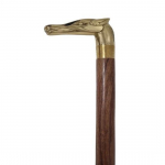 Messingist hobuse k&auml;epidemega jalutuskepp