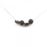 Pierres et Min&eacute;raux. Collier perles Lave + Tourmaline Schorl du Br&eacute;sil 8 mm Chaine en acier inoxydable.