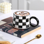 Glasuurialune V&auml;rvus Must-valge Loomingulised keraamilised kruusid P&otilde;hjala stiilis Retro Latte kohvitass Lihtsad p&auml;rastl&otilde;unatee tassid Uued kingitused 301-400ml