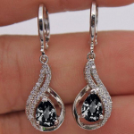 Armsad naiste vikerkaarekivist veetilga rippuvad k&otilde;rvar&otilde;ngad h&otilde;bedased v&auml;ikesed k&otilde;rvar&otilde;ngad, ehted, kingitused roheline