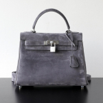 V&auml;ike ja kerge luksuslik naiste k&otilde;rgekvaliteediline lambanahast suure mahutavusega k&auml;ekott, &uuml;hes &otilde;las kantav crossbody nahast naiste kott 28x11x20cm mustjasvalge