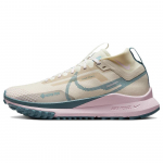 Nike React Pegasus Trail 4 GORE-TEX Sanddrift Pearl Pink Naiste tossud Cream Coconut-Milk Mineral-Teal DJ7929-100 35.5