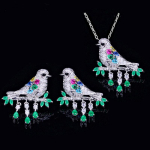 WWJ Tassel Bird mitmev&auml;rviline kuubikujuline tsirkooniumoksiidist loomade ripatsiga kaelakee k&otilde;rvar&otilde;ngaste komplekt mitmev&auml;rviline