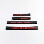 Volvo S60 T5 2022 l&auml;vekaitse autotarvikute jaoks, auto l&auml;ve kulumisplaadi kleebised terasest pedaali &auml;&auml;ris punane