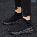 Naiste mokassiinid Loaferid Vabaaja pealet&otilde;mmatavad jalutusk&auml;imiskingad Suvised meeste pealet&otilde;mmatavad kerged sokikingad emale Suur suurus 36-46 EU: 46