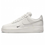 Nike Air Force 1 07 Essential Sail/Black Naiste tossud HF1058-133 36.5 valge
