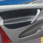 T&auml;iuslik sobivus Citroen Xsara Picasso jaoks PU-nahast autode siseukse k&auml;etoe paneeli katte kleebisega viimistlus 4PCS must