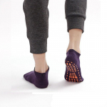 Naiste jooga j&otilde;usaal, tants, sport, libisemisvastane massaaž, fitness, soojad sokid 35-41