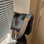 Yogodlns Fashion Suure mahutavusega Bucket Crossbody kotid naistele Uued vabaaja kaasaskantavad &otilde;lakottid Naiste mood k&auml;ekotid 19x11x17cm