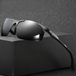 Spordialumiiniumist magneesiumist polariseeritud p&auml;ikeseprillid Poolraamiga rattaprillid