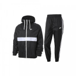 Nike Tikitud Logoga Kapuutsiga Treening&uuml;likond Meestele Aktiivriided Must BV3025-013 XXL