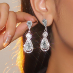 K&otilde;rgekvaliteedilised peened veetilga pikad k&otilde;rvar&otilde;ngad, mood naiste k&otilde;rvar&otilde;ngad, s&auml;ravad kristallidega elegantsed trendiga k&otilde;rvar&otilde;ngad, 1 paar