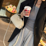 Naiste ehtsast nahast kott mitmekihiline suure mahutavusega kaamerakott stiilne ja lihtne stiil pealmine kiht &otilde;lakott