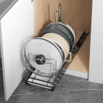 Valamu alla paigaldatav v&auml;ljat&otilde;mmatav pottide ja kaante hoiuriiul l&otilde;ikelaua vaheseinaga slide rails for pulling out must