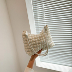 Naiste Minimalistlik temperament &otilde;lakott &Otilde;rn plisseeritud kaenlaaluste kott Naiste kevadsuvi uus Crossbody kott V&auml;ike kandiline kott 27x8x20cm