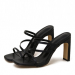 Uus mood Square Toe Mules K&otilde;rged kontsad Naiste Sussid Suvised Gladiaator Sandaalid Peokleit Liugurid Kingad Pumbad 42 must