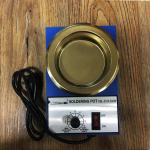 Batikikomplekt: Nuga, Vaha vastu pidav, Sulatusvahend, Taimsed ja Indigov&auml;rvid, Vahapliit, Pliit, Joonistusvahendid