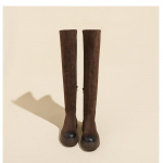 Naiste soojad ja seksikad t&otilde;mblukuga pikkade varrukatega p&otilde;lvini ulatuvad venitussaapad moes talvel 35