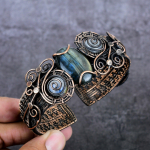 Looduslik labradoriit, kuukivi vasktraadist m&auml;his mansett k&auml;ev&otilde;ru reguleeritav F4j79