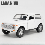 1/18 LADA NIVA klassikaline m&auml;nguasja survevalusulamist k&otilde;rge simulatsiooniga automudel koos heli ja valgusega tagasit&otilde;mmatava s&otilde;iduki m&auml;nguasjade mudelile, poisile kingitus