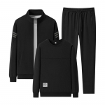 Meeste suuruses spordi- ja vabaaja komplekt, kolmeosaline: jakk, pikkade varrukatega dressipluus, pikad p&uuml;ksid, minimalistlik komplekt meestele 8XL must
