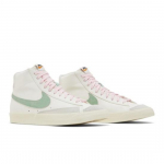 Nike Blazer Mid 77 Premium Certified Fresh - Sail Enamel Green DO9787-100 EU 41 kookosp&auml;hkli/roheline