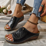 Moodsad naiste sussid Kuldsed kiilsandaalid naistele 2024. aasta suve retroklambriga varba platvormiga sandaalid paksu p&otilde;hjaga Gladiaatori kingad suures suuruses 36 punane