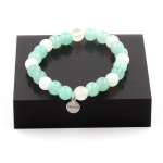 Pierres et Min&eacute;raux. Bracelet Perles Ang&eacute;lite + Pierre de lune 8 mm. Fabriqu&eacute; en France.