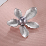 Vintage viie kroonlehega lillepross h&otilde;be