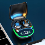 Uus juhtmeta Bluetooth-peakomplekt TWS k&otilde;rvasisese LED-valgustusega puutetundlik number, mis n&auml;itab minik&otilde;rvaklappe must