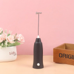 K&auml;epide elektriline segaja piimajoogi kohvivispli mikser munavahustaja vahustaja vaht must