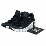 Nike Free Metcon 4 mustvalge 2021 - CZ0596010 EU 35.5 must