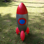 Suur t&auml;ispuhutav raketimudel, peodekoratsiooni rekvisiit One size punane