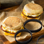 ABBP-16 Pakk Roostevabast Terasest English Muffin R&otilde;ngad 4 Tolli Crumpet R&otilde;ngad Kleepumatu Tainar&otilde;ngas Vorm, Munar&otilde;ngad Munade Praadimiseks must