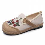 Johnature Embroider Flats Naiste kingad Puuvillane linane Retro &uuml;mmargune varvas lilleline lakooniline vabaaja k&auml;sitsi valmistatud vaba aja naiste kingad 35 beež