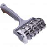 Moodne pika k&auml;epidemega l&otilde;ikamisava rippuva auguga pannkoogirattajagaja pitsatordi viilutaja k&ouml;&ouml;gividina pitsaviilutaja hall