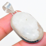Natural Rainbow Moonstone Gemstone 925 Sterling Silver Pendant 2.05 f3h33