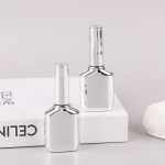 T&uuml;hi k&uuml;&uuml;negeelklaas 15 ml k&uuml;&uuml;nelaki pudelid galvaniseeritud h&otilde;bedased v&auml;rvid k&uuml;&uuml;nte ilu&otilde;li pakkimispudelid k&uuml;&uuml;negeeli konteinerid