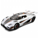 1/24 Koenigsegg ONE 1 Sulamist Miniatuurauto Valatud Metallist M&otilde;&otilde;tkavas Automudel Heli ja Valgusega Kogumise Laste M&auml;ngus&otilde;idukid Kingitus h&otilde;be