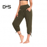 Naiste l&uuml;hikesed p&uuml;ksid elastse v&ouml;&ouml;kohaga, vabaaja p&uuml;ksid taskutega, paeltega mansetid, &uuml;hev&auml;rvilised jooksu- ja rattap&uuml;ksid L roosa