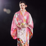 Naiste Elegantne Jaapani Kimono Seksikas Yukata koos Obiga Cosplay Kost&uuml;&uuml;m Rahvuslik Uudsus &Otilde;htukleit Tr&uuml;kitud Lilleline Geisha Hommikumantel One Size
