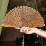 Looduslik Roheline Sandlipuu Ventilaator, Vana Stiilis Kokkupandav Ventilaator, Uus Hiina Stiil, Naiste Kokkupandav Ventilaator, Rahvuslik Stiil, Hanfu, Cheongsam, Suzhou ja S roheline