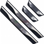 Mazda 3 lisatarvik 2014-2018  2022 Roostevaba Auto Uksepaku Kriimustuskaitse Sissep&auml;&auml;su Kaitse Pedaalikaitse Silver Mazda3 Letter