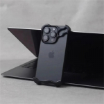 Luksuslik ebaregulaarne alumiiniumsulamist kaitserauaga telefoni&uuml;mbris iPhone'ile 12 13 14 15Pro Max Plus objektiivi kaitsekile metallist p&otilde;rutuskindel kate iPhone 14