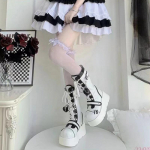 mood Paksu tallaga saapad 2024 Uued punk keskmised torusaapad naistele Euroopa Ameerika Armsad v&uuml;rtsikad t&uuml;drukud Mootorrattasaapad Mood Talvine soe king 39 valge