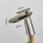 Harjatud kullast valamusegisti Messingist Rose Gold Vannitoa segisti K&uuml;lm Kuuma Juga Segisti Valamukraan &Uuml;he k&auml;epidemega tekile paigaldatav kuldkraan