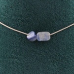 Pierres et Min&eacute;raux. Collier 2 perles Cyanite bleu du Br&eacute;sil. Chaine en acier inoxydable Collier femmes, hommes. Taille personnalis