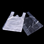 52 tk 20 * 30 cm plastikust T-s&auml;rk jaem&uuml;&uuml;gikaupluste kotid k&auml;epidemed pakkimine,